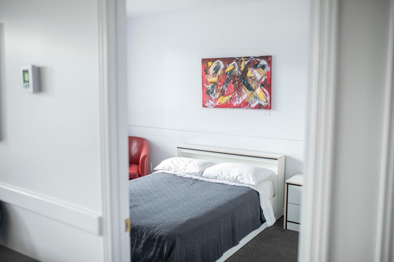 Motel Et Condo Chez Charley Sainte-Anne-de-Beaupre Ngoại thất bức ảnh