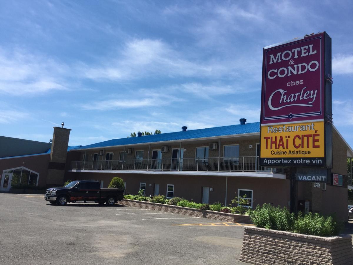 Motel Et Condo Chez Charley Sainte-Anne-de-Beaupre Ngoại thất bức ảnh